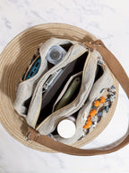 Bolsa de mão estilo boémio com missangas multicoloridas